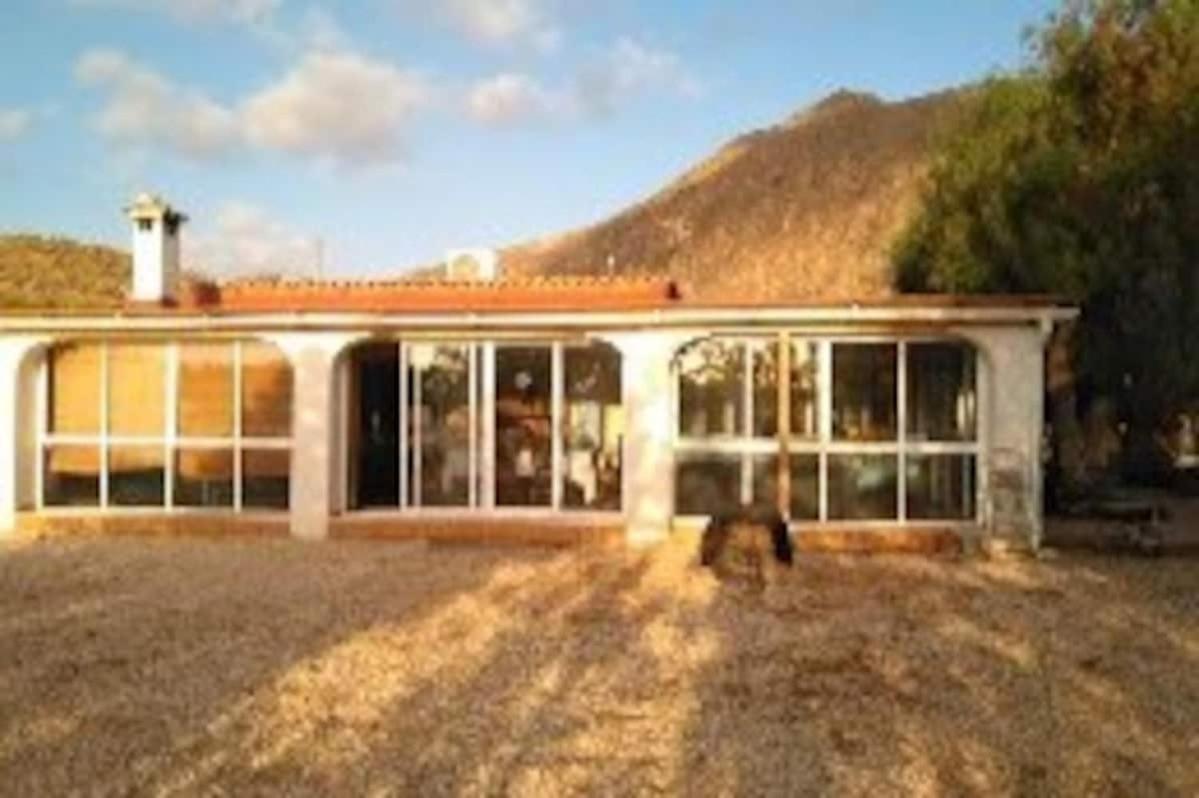 Recovery Mountain Homestay Alicante Exteriör bild