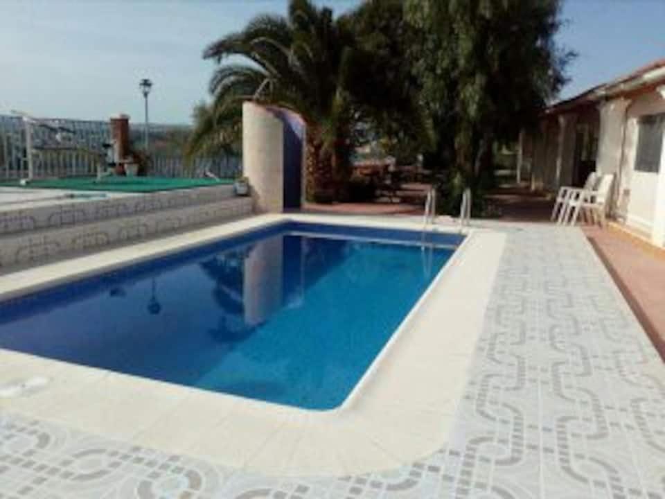 Recovery Mountain Homestay Alicante Exteriör bild
