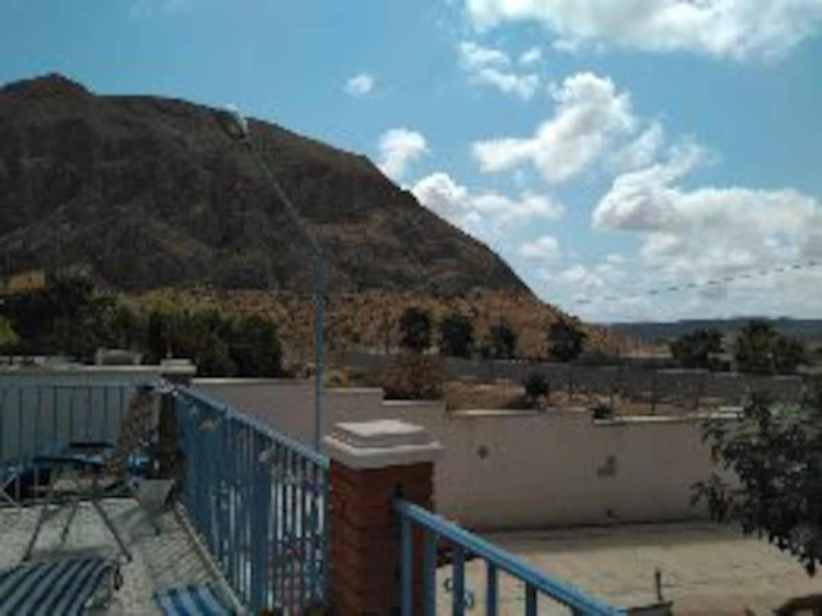 Recovery Mountain Homestay Alicante Exteriör bild