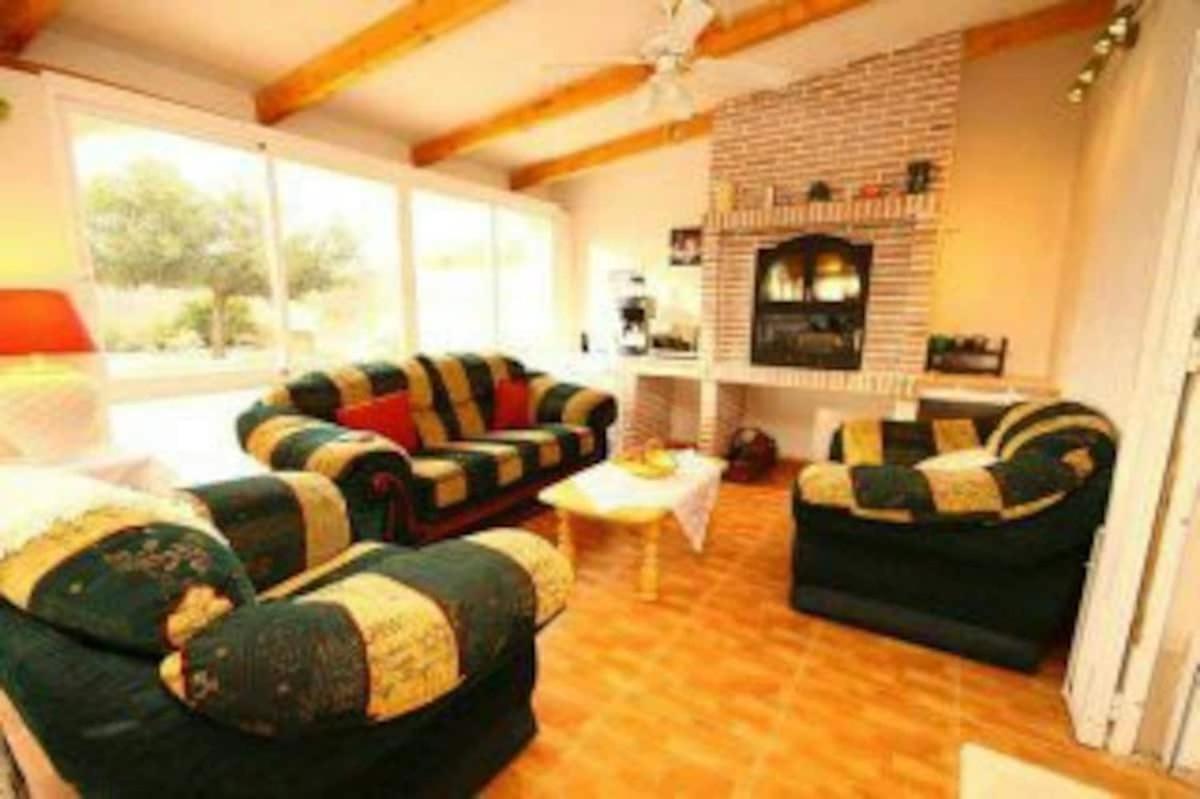 Recovery Mountain Homestay Alicante Exteriör bild